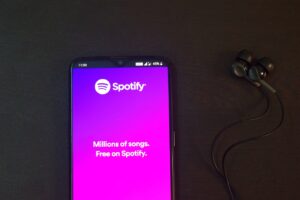 Using the "Play on Spotify" Feature in Instagram Stories